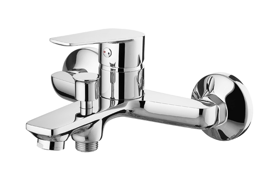Grifo de ducha de baño de latón cromado, monomando montado en superficie